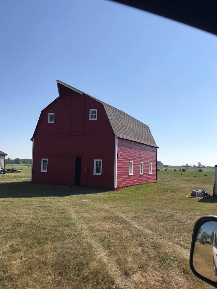 North Dakota Barns Painting Services